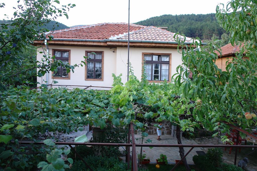 The House In Shipka Βίλα Δωμάτιο φωτογραφία