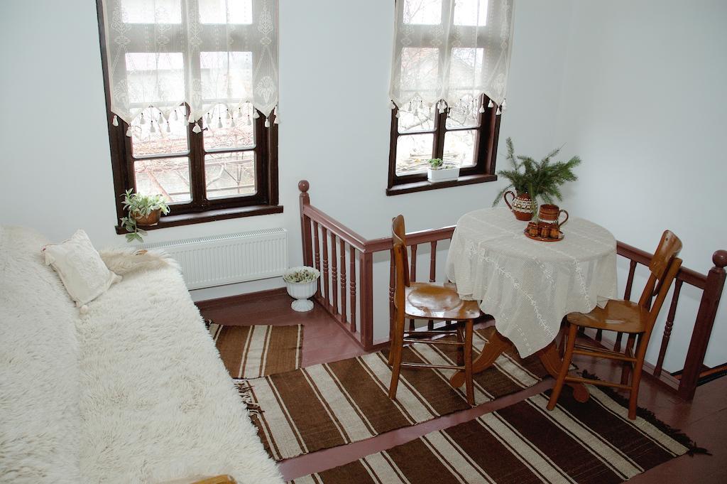 The House In Shipka Βίλα Δωμάτιο φωτογραφία